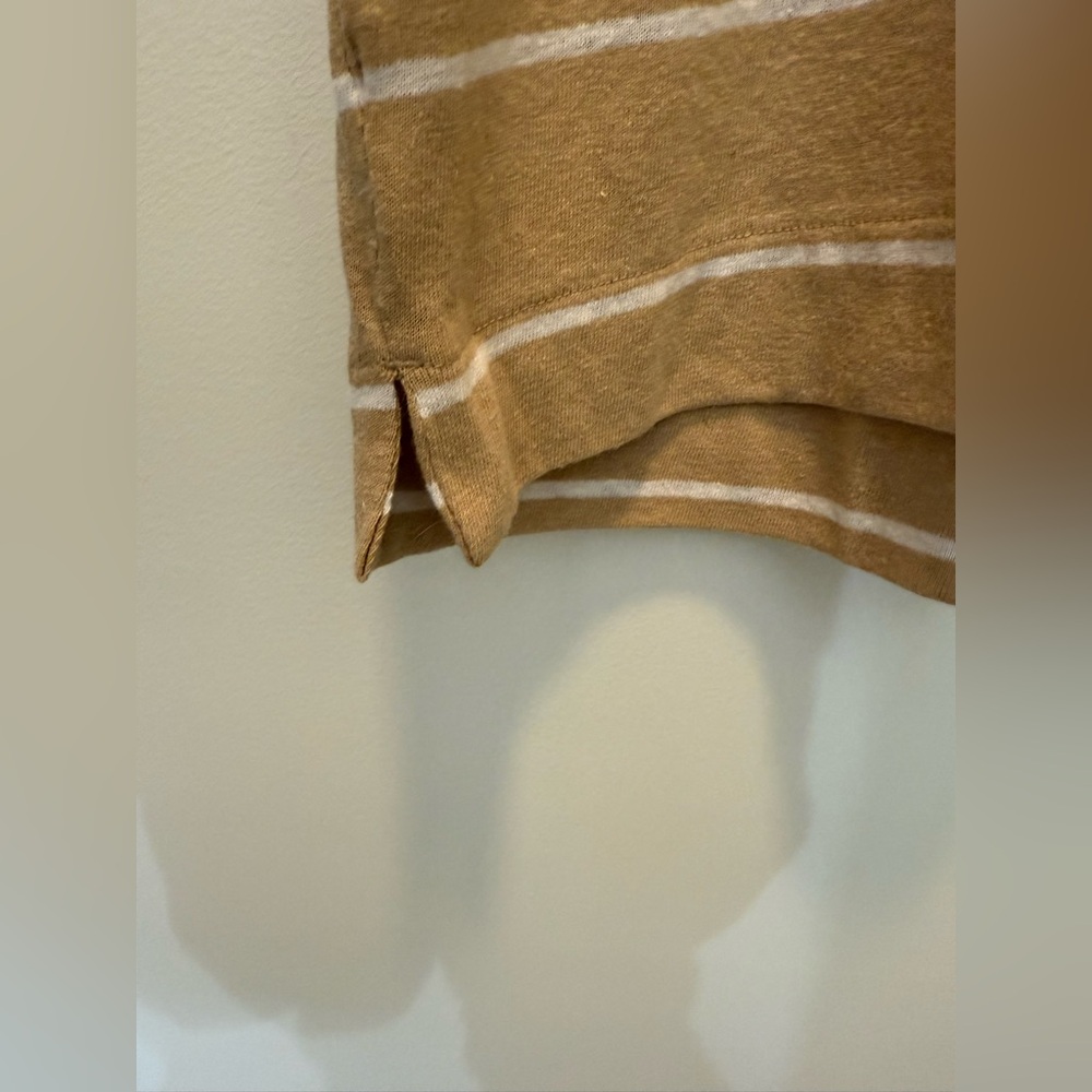Banana Republic Short Sleeve Shirt in Tan and‎ White Stripe - Size L - Picture 5 of 9